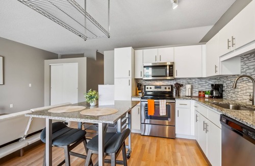 Mill District Apartamento | CozySuites at Mill District