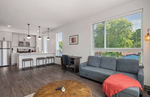 Indianapolis Apartamento | CozySuites Ayr | parking, pool, gym #05