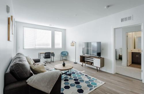 Central Business District Apartamento | Cozysuites l Luxe 2BR in Downtown Cincinnati #2