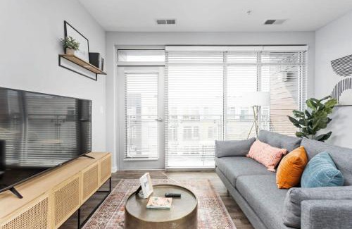 Cole-Noble District Apartamento | CozySuites l Roomy 1BR, Monument Circle, Indy