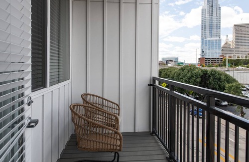 Central Business District Apartamento | Cozysuites l Stylish 1BR in Downtown Cincinnati