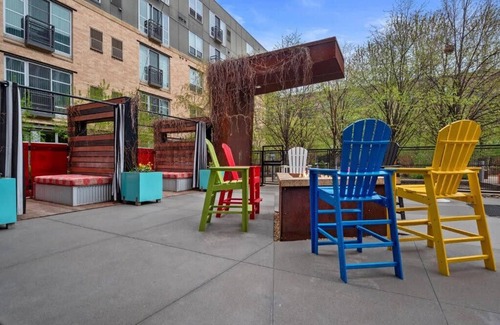 Mill District Apartamento | Cozysuites Mill District Pool gym 02