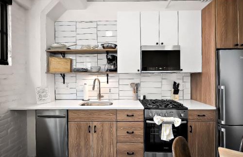Warehouse District Apartamento | CozySuites NLG - Modern 2BR condo #11
