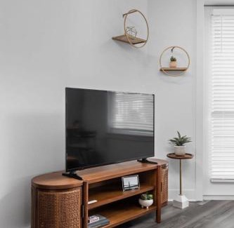 Cole-Noble District Apartamento | CozySuites Spacious 1BR Near Whole Foods