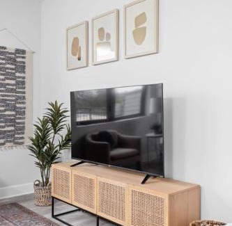 Meridian-Kessler Apartamento | CozySuites Spacious 2BR at Meridian Kessler