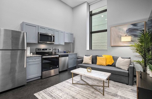 Cultural District Apartamento | CozySuites Trendy 1BR in Downtown Pitts #6