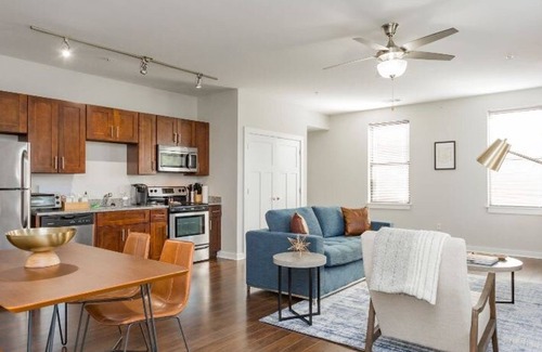 Music Row Apartamento | Cozysuites TWO Music Row Condos w Parking