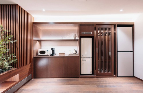 Busanjin Hotel | CozyTree Hotel