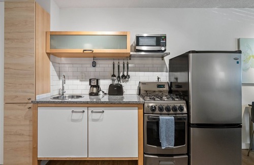 Brookwood Apartamento | Chic Premium Studio Apartment (D) - Incluye limpiezas semanales con cambio de ropa