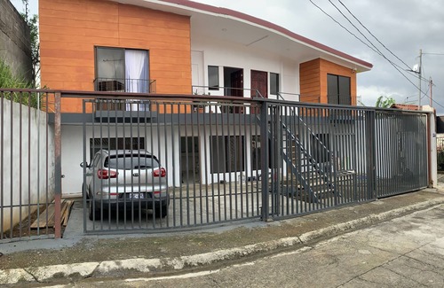 San Rafael Arriba Apartamento | Loft Apartment Near to RAM LUNA Mountain View