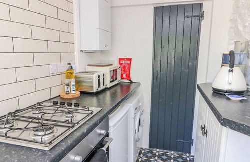 Llanfairfechan Cabaña | Crabapple Cottage