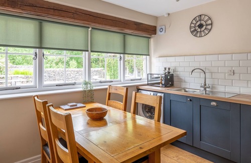 Graythwaite Cabaña | Crabtree - sleeps 4 guests in 2 bedrooms