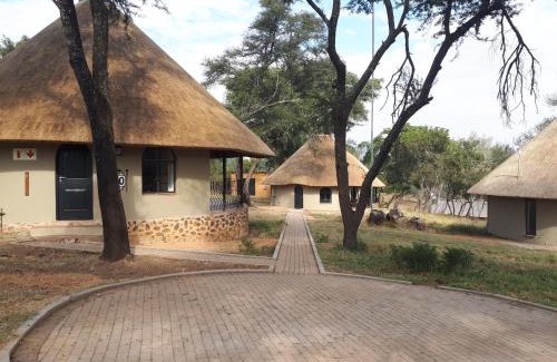 Lanseria Complejo | Cradle Moon Lakeside Game Lodge