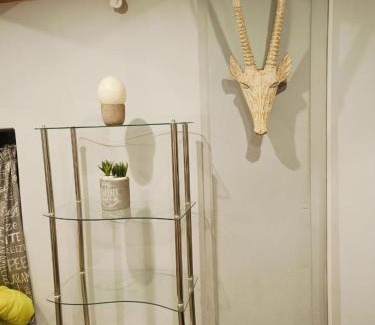 Mogale City Apartamento | CradleLicious Nguni Farm Cottage