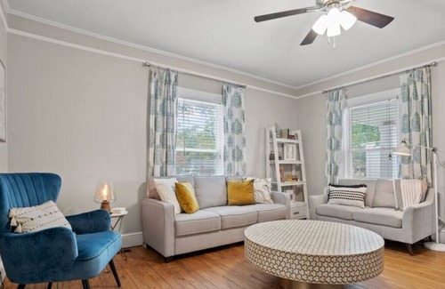Sans Souci Casa | Craftsman @ Cherrydale- Walk to Swamp Rabbit GVL