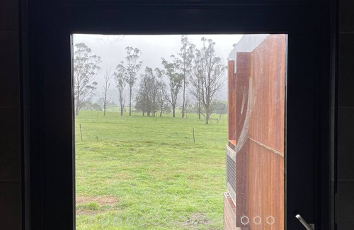Burrawang Cabaña | Craftsman Stone and Wood Cottage. Family Farm Stay at MaddOx Farm in Burrawang