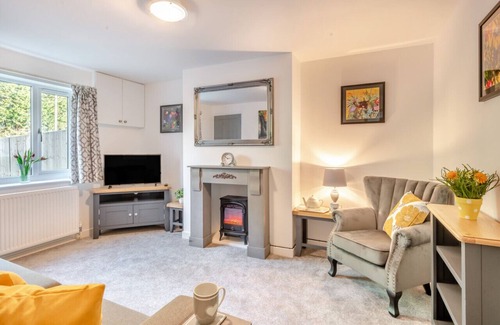 Marsham Casa | Craig Cottage - Three Bedroom House, Sleeps 5