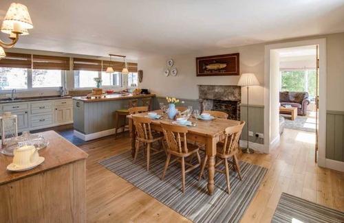 Loch Tay Casa | Craigeanie Farmhouse