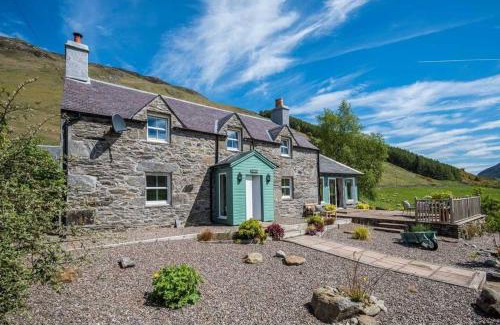 Loch Tay Casa | Craigeanie Farmhouse