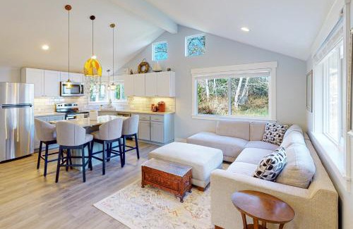 Long Beach Casa | Crandido Sands