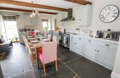 Skipton Cabaña | CRANE FIELD LAITHE, family friendly in Otterburn, North Yorkshire