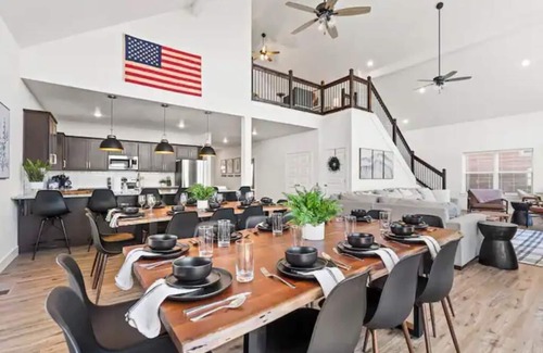 Kimberling City Casa | Crane’s Nest-Year Round Private Pool & Hot Tub