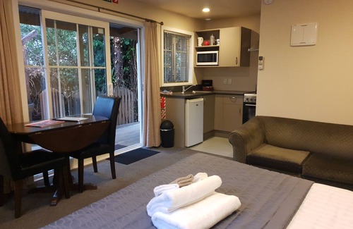 Saint Albans Cabina | Cranford Cottages And Motel