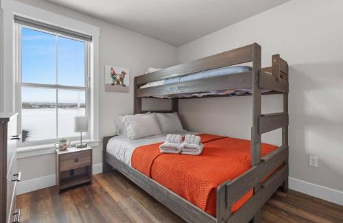 North Park Casa | Crash With Class In This Townhome