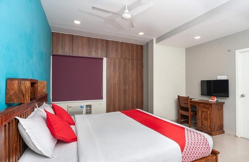 Perungudi Hotel | Crazy Homes stay-Kandanchavadi, Chennai