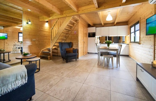 Lubrza Casa | Alojamiento de 2 habitaciones en Lubrza