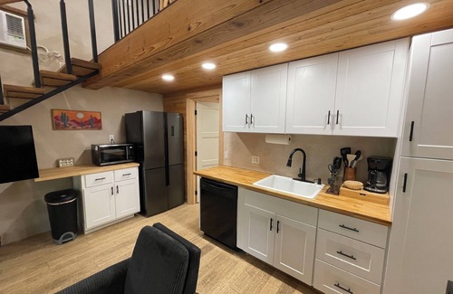 Nemo Cabina | Creek Cabin at The Wildflower Woods