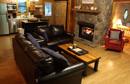 Andrews Cabina | Creek Front Mountain Cabin con Jacuzzi.