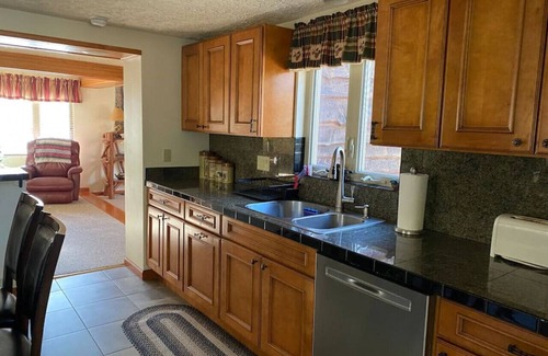 Confluence Cabaña | Creek Haven · Magical Stream Side Cottage W/Hot Tub