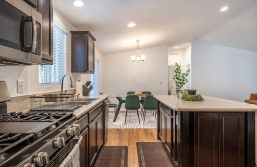 Patton Casa | Creek House - Water Front