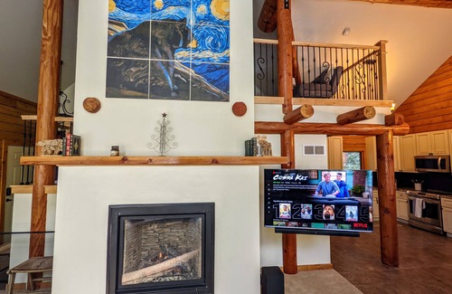 Downieville-Lawson-Dumont Cabina | Creek & Log Cabin near I-70, Sauna in the Forest