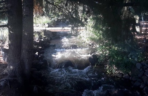 Cedaredge Cama Y Desayuno | Creek Side Bed and Breakfast