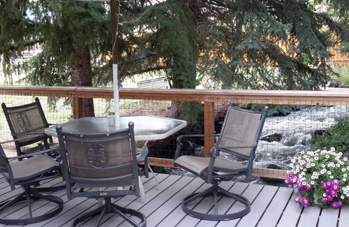 Cedaredge Cama Y Desayuno | Creek Side Bed and Breakfast