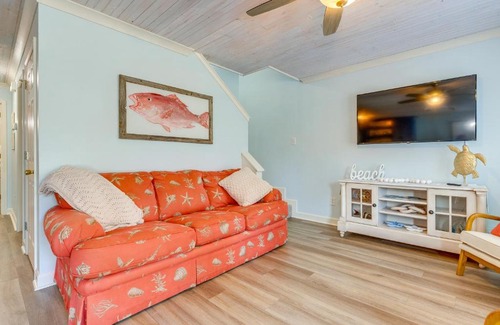 Dauphin Island Casa | Creekfront Dauphin Island Cottage Walk to Gulf!
