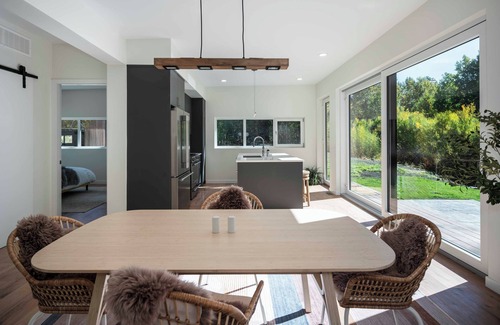 Hailey Casa | Creekside 2-bedroom cottage mid-valley