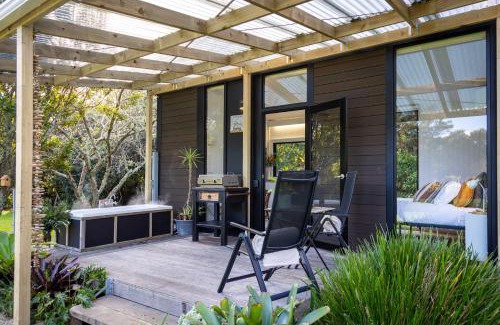 Otapaurau Casa | Creekside at Kūaotunu