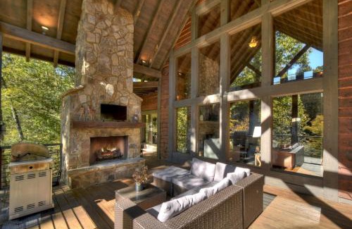 Cashes Valley Casa | Creekside Bend - Creekfront on Fightingtown Creek - Hot Tub, Outdoor Fireplace, Game Room, Views, Creekside Fishing Access - Fig