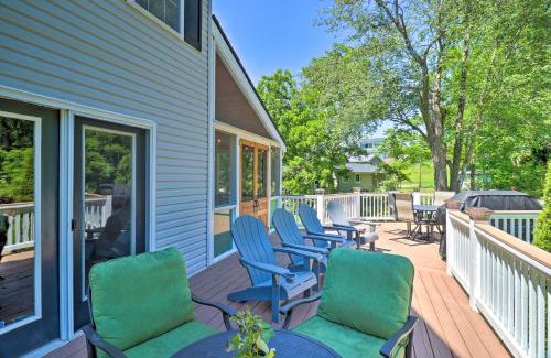 Brevard Casa | Creekside Brevard Home Less Than 1 Mi to Downtown!