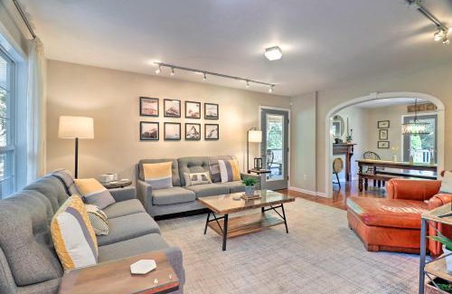 Brevard Casa | Creekside Brevard Home Less Than 1 Mi to Downtown!