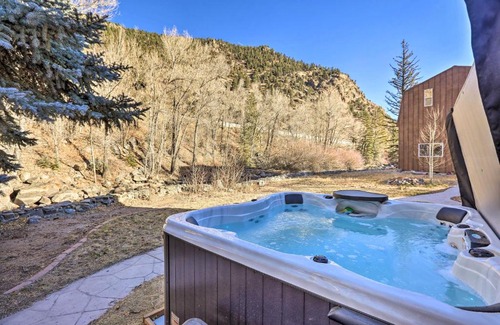 Downieville-Lawson-Dumont Casa | Creekside Cabin Easy Access to i-70 and Slopes!