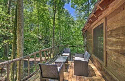 Barnardsville Casa | Creekside Cabin with Deck in Pisgah Forest!