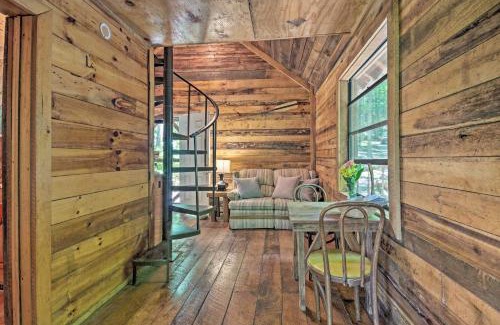 Barnardsville Casa | Creekside Cabin with Deck in Pisgah Forest!