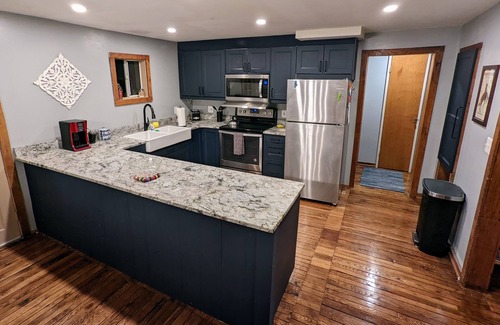 Red Creek Casa | Creekside Canaan Cabin - close to trails, no pet fee!