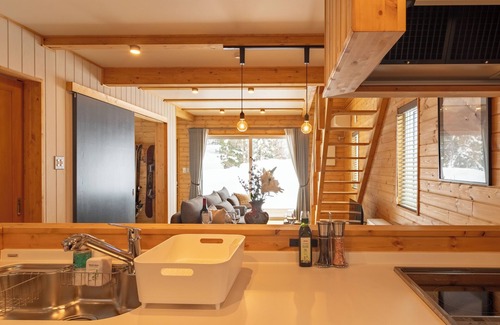 Iida Chalet De Esquí | Creekside Chalets Hakuba