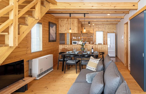 Iida Chalet De Esquí | Creekside Chalets Hakuba