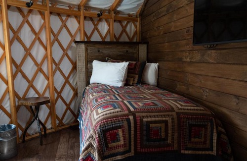 Topton Villa | Creekside Cove Luxury Yurt w Hot Tub in Nantahala